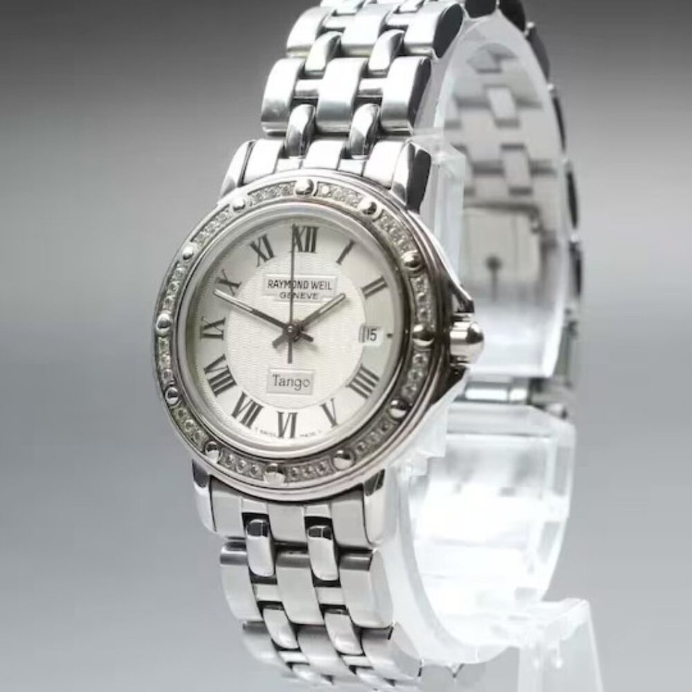 Swiss Quartz Stainless Diamond Bezel Watch Roman Silver Dial Calendar Date Watch